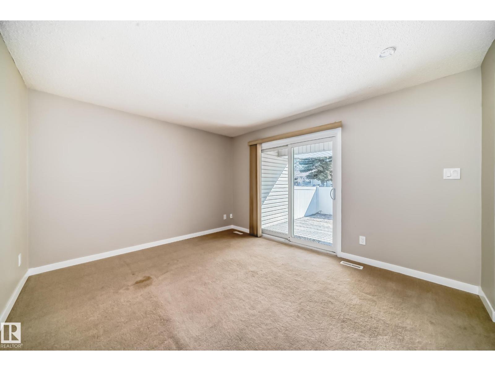 6 WOODVALE VG NW, Edmonton