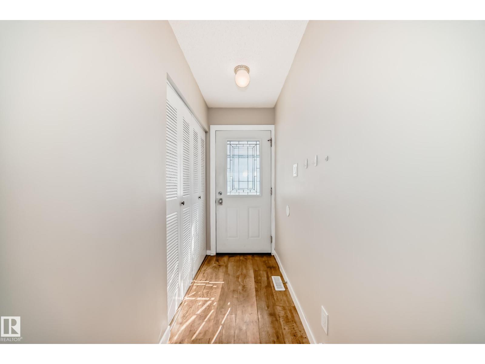 6 WOODVALE VG NW, Edmonton