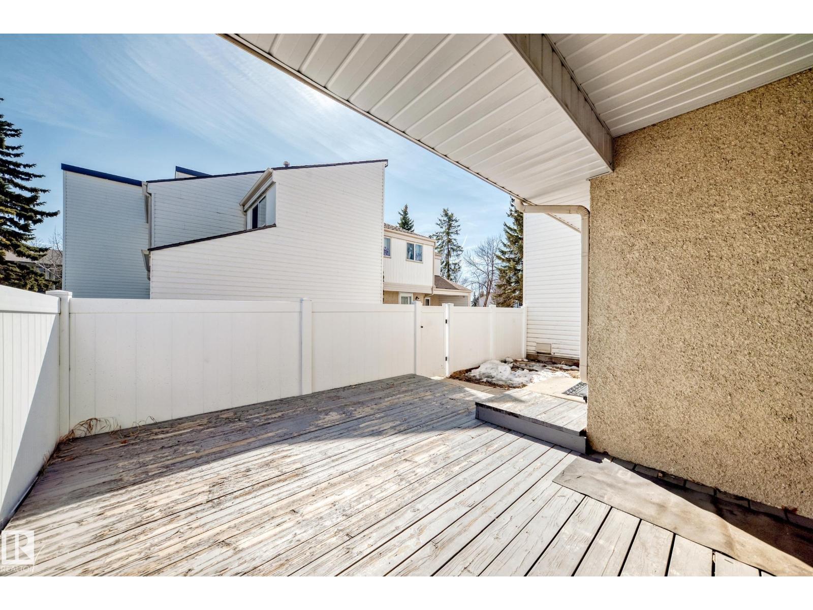 6 WOODVALE VG NW, Edmonton