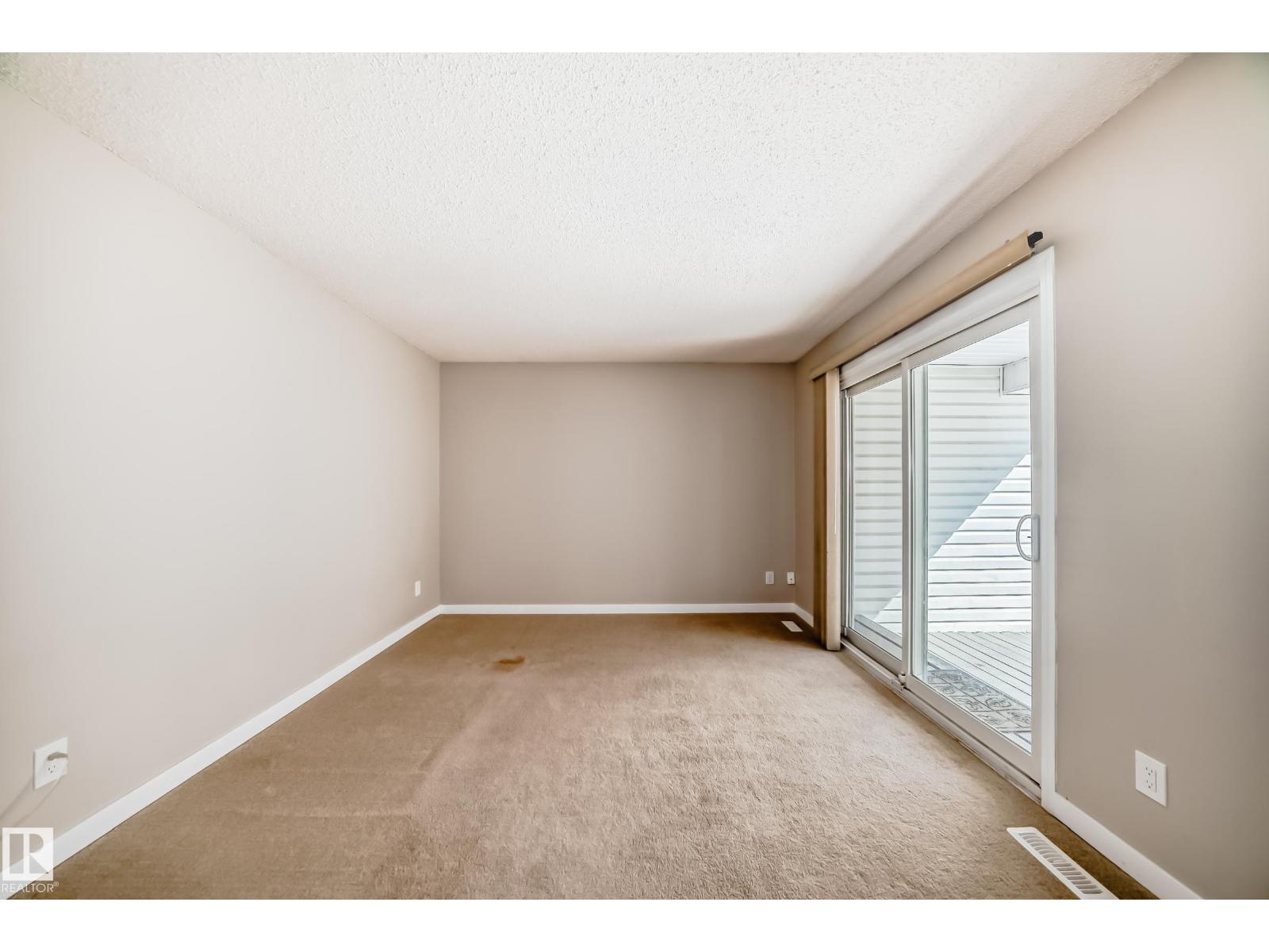 6 WOODVALE VG NW, Edmonton