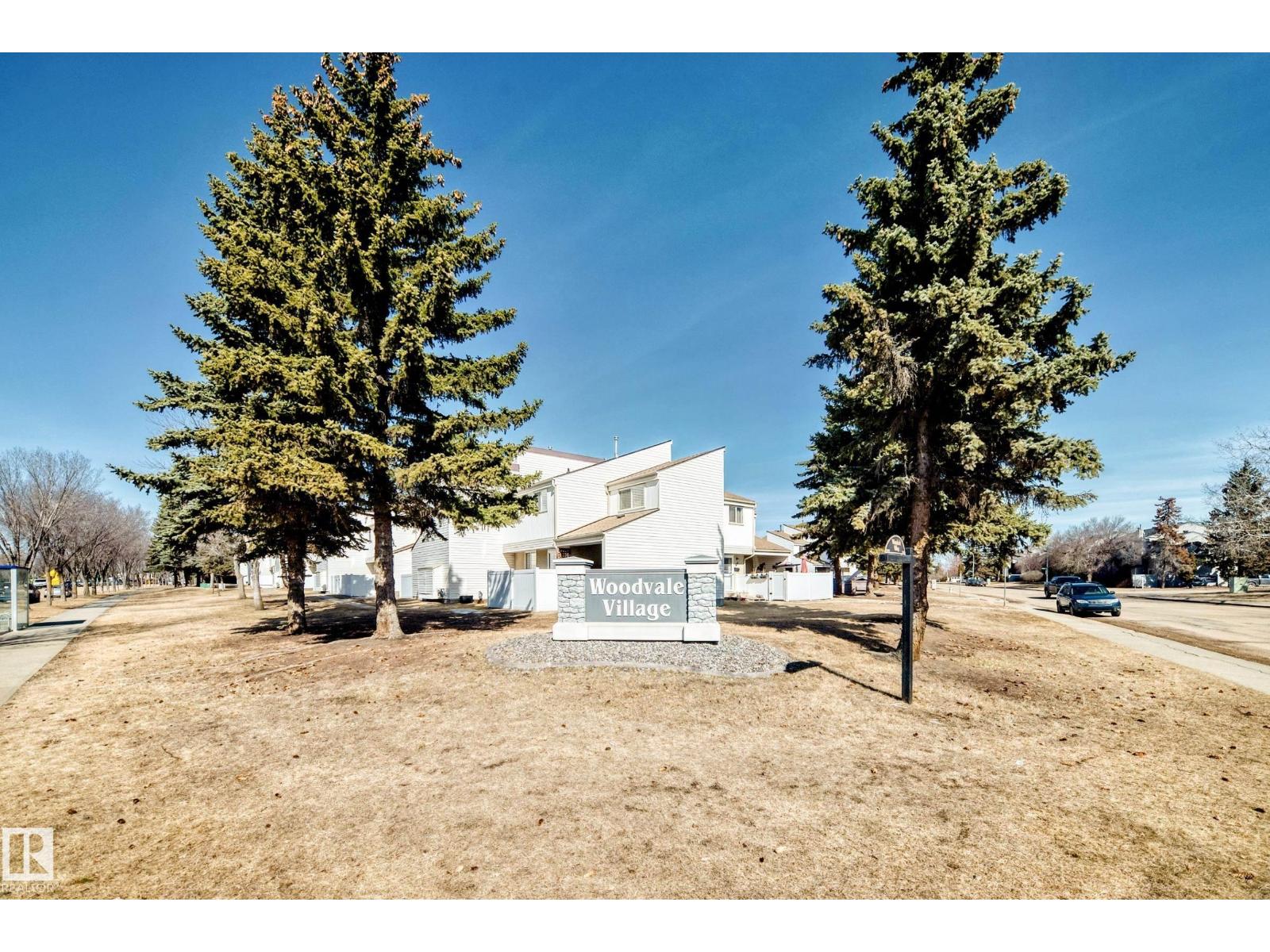 6 WOODVALE VG NW, Edmonton