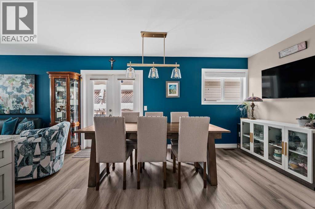 Single Family House Bi-level for Sale in  HUNTERHORN Crescent NE Huntington Hills Calgary 