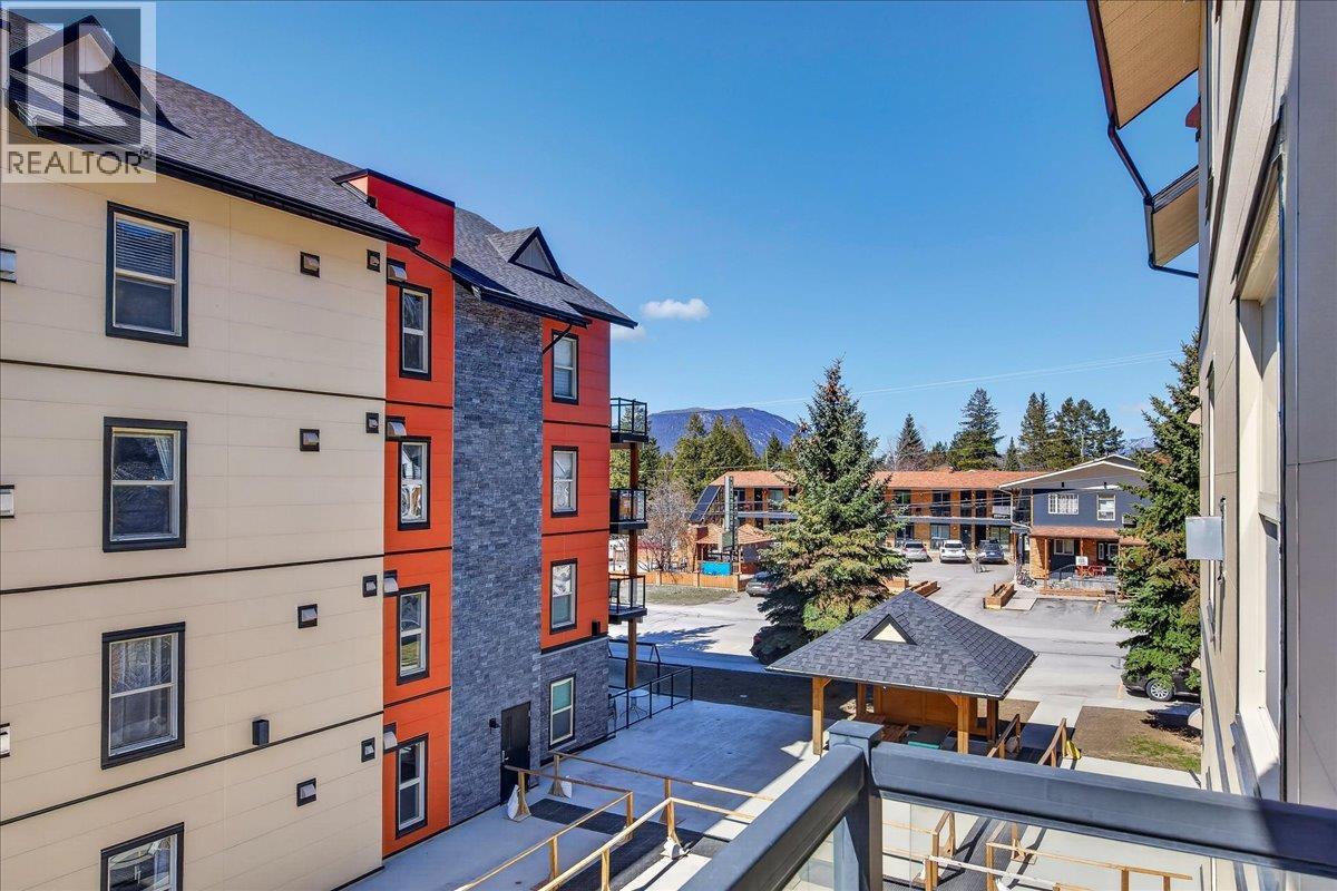 #310 4884 STANLEY STREET - 12