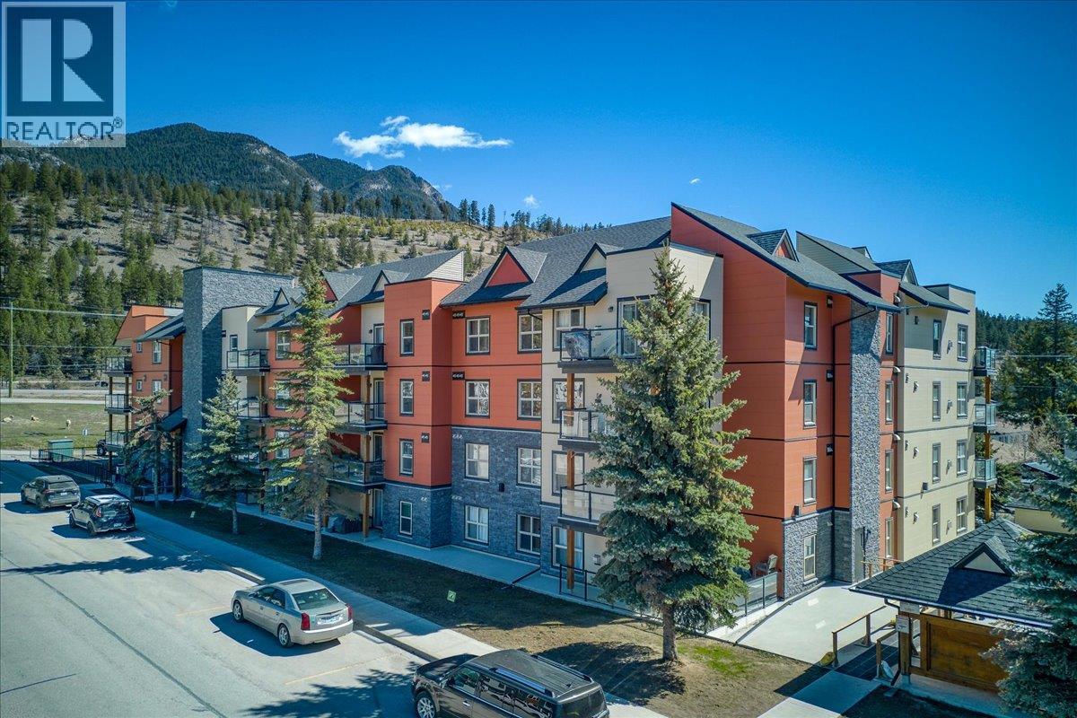 #310 4884 STANLEY STREET - 34