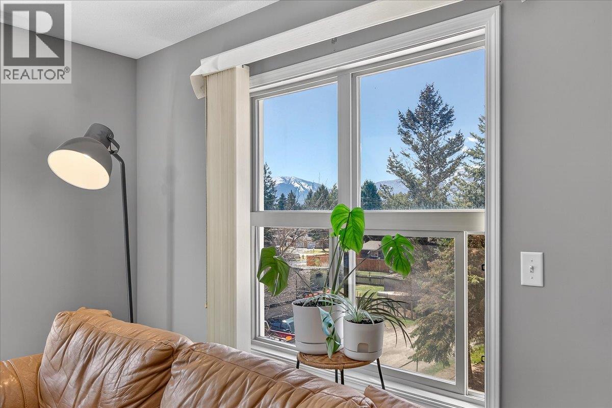 #310 4884 STANLEY STREET - 7