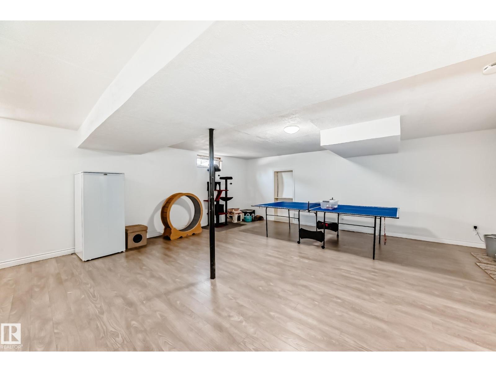 11323 162 AV NW, Edmonton