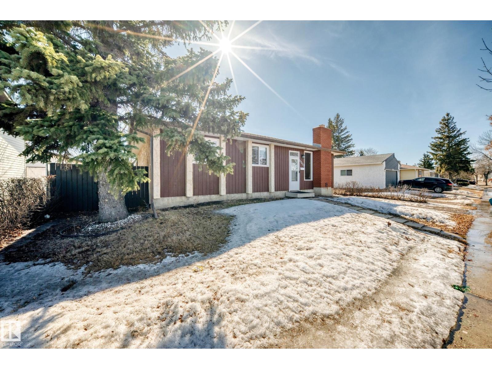 11323 162 AV NW, Edmonton