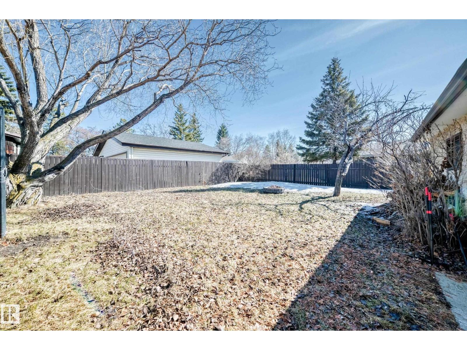 11323 162 AV NW, Edmonton