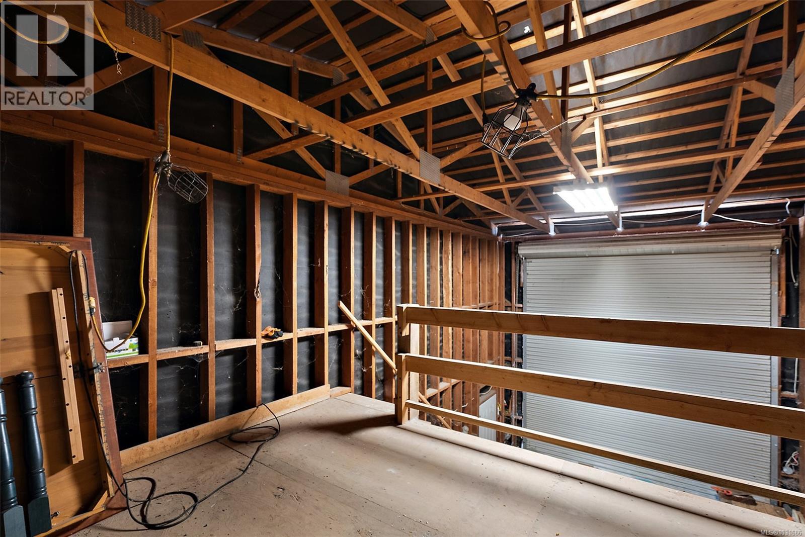 10650 West Saanich Rd - 44