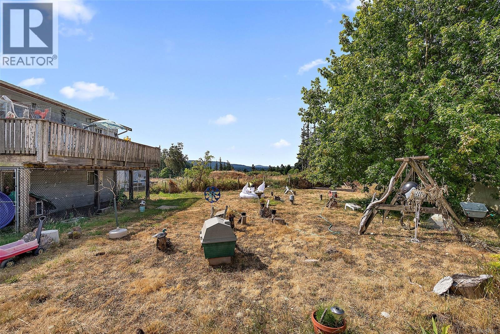 10650 WEST SAANICH RD - 51