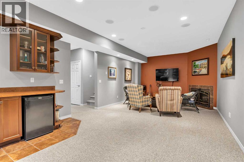 92 Bow Ridge Crescent, Cochrane