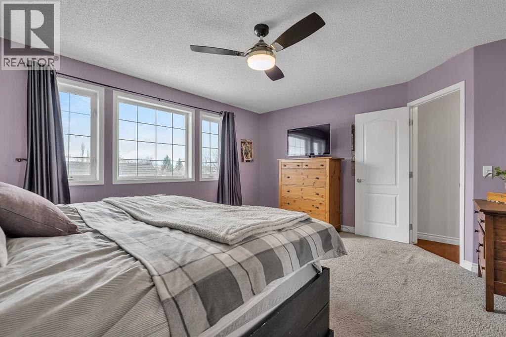 92 Bow Ridge Crescent, Cochrane