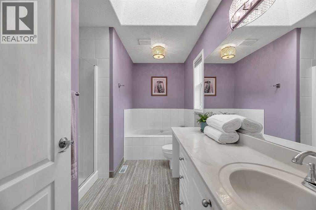 92 Bow Ridge Crescent, Cochrane