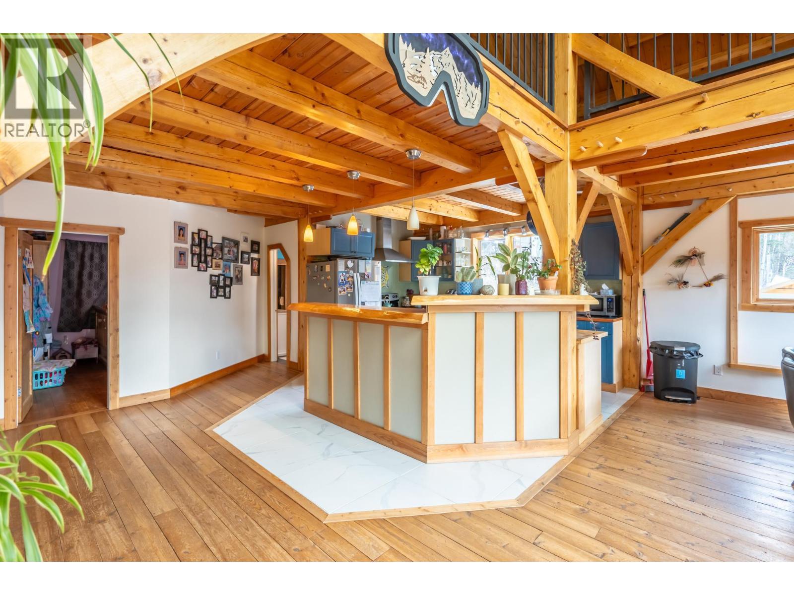 2360 TRANS CANADA N HIGHWAY - 8