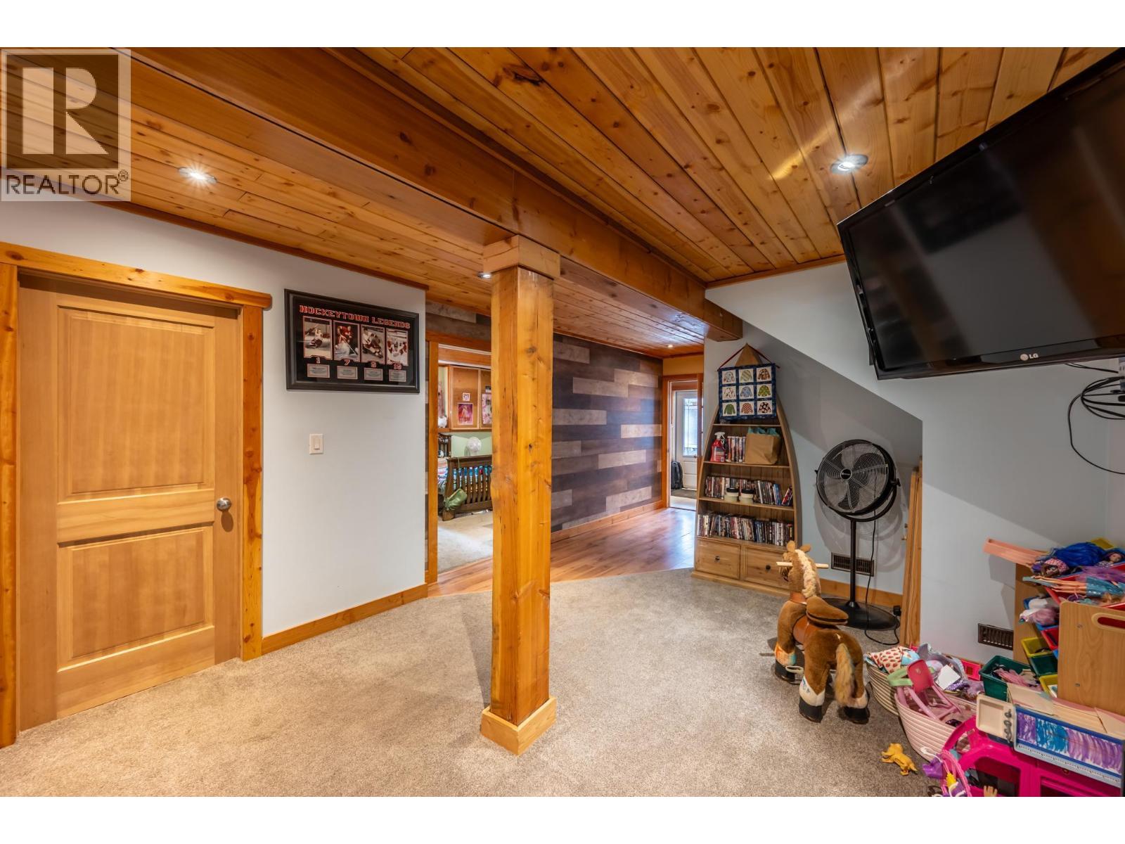 2360 TRANS CANADA N HIGHWAY - 51