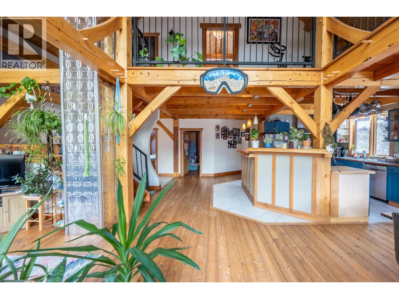 2360 TRANS CANADA N HIGHWAY - 21