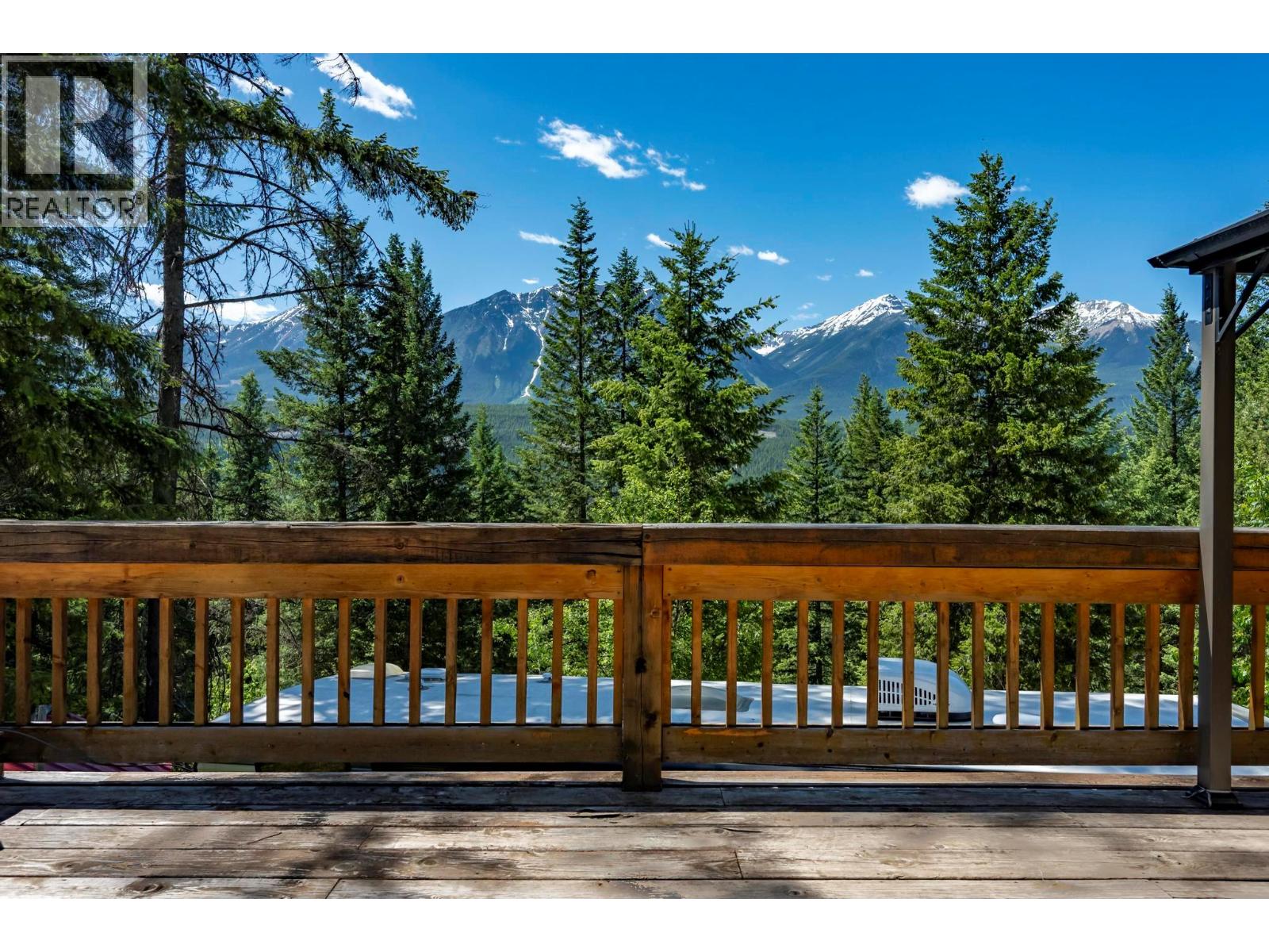 2360 TRANS CANADA N HIGHWAY - 77