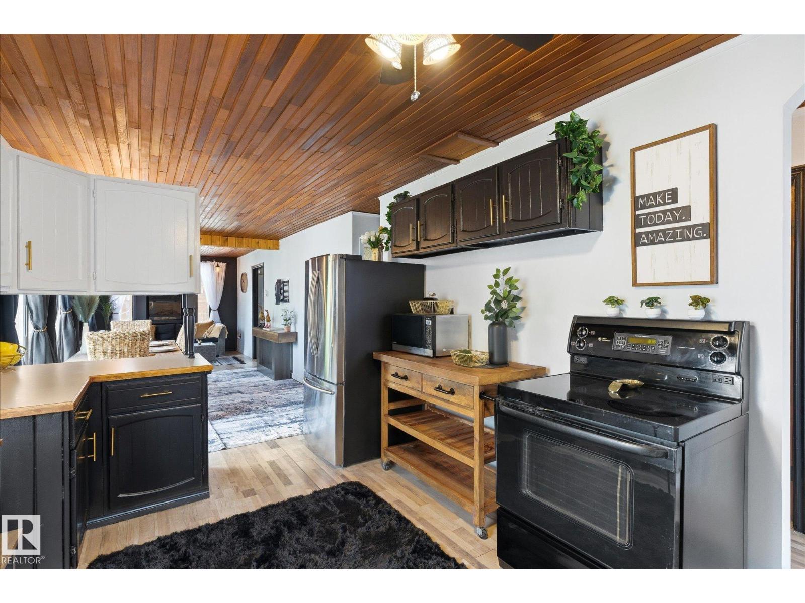 #34 53113 RGE ROAD 44, Rural Parkland County