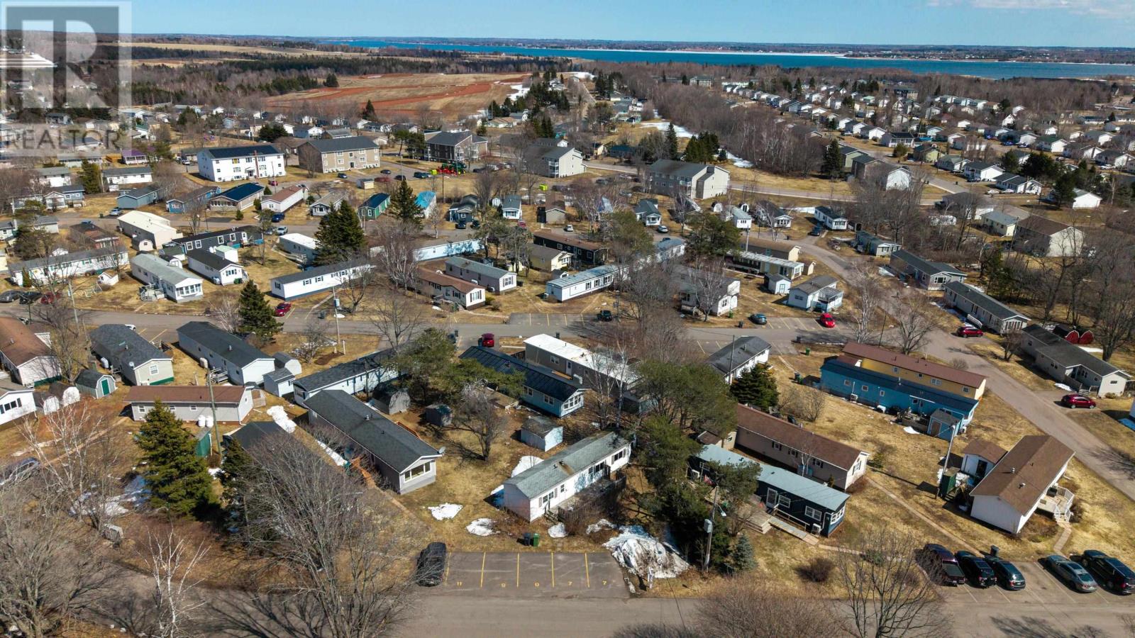 9 OAKWOOD CRESCENT - 27