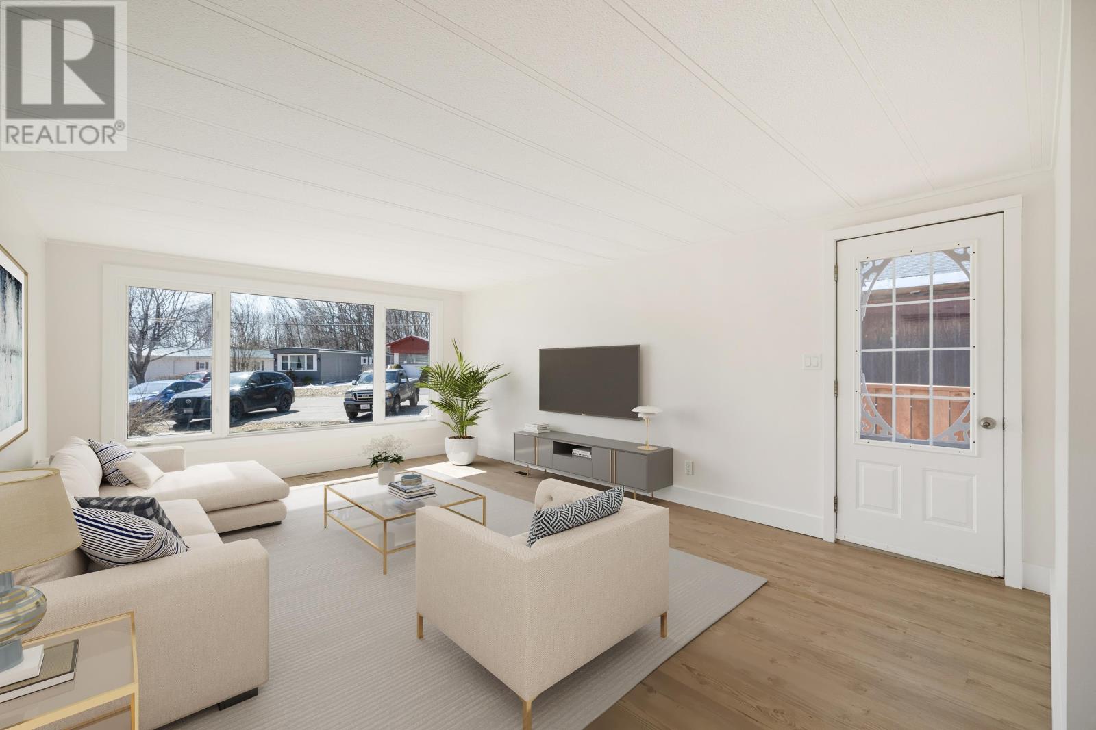 9 OAKWOOD CRESCENT - 6