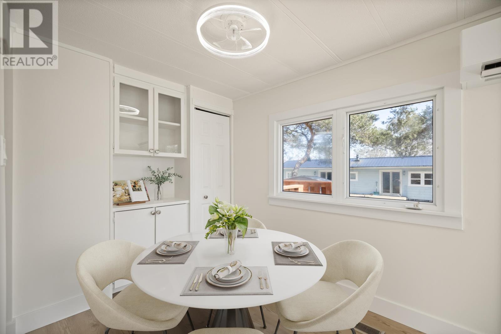 9 OAKWOOD CRESCENT - 9