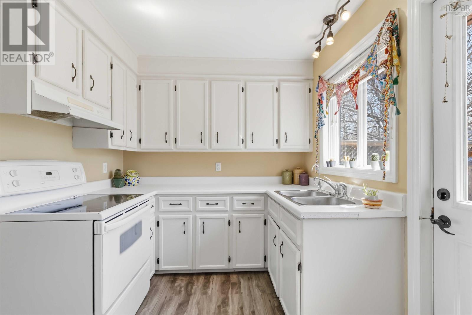 Property 12 of 32 of 28 Merrimac Drive