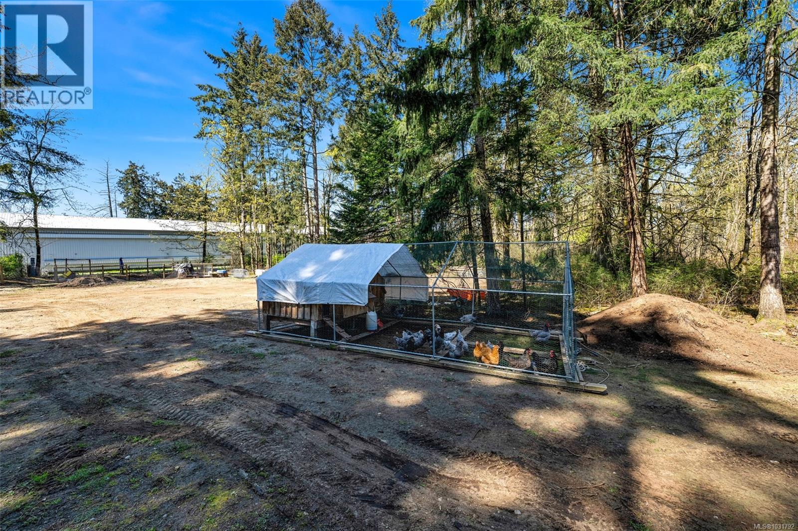 2255 Phipps Rd - 39