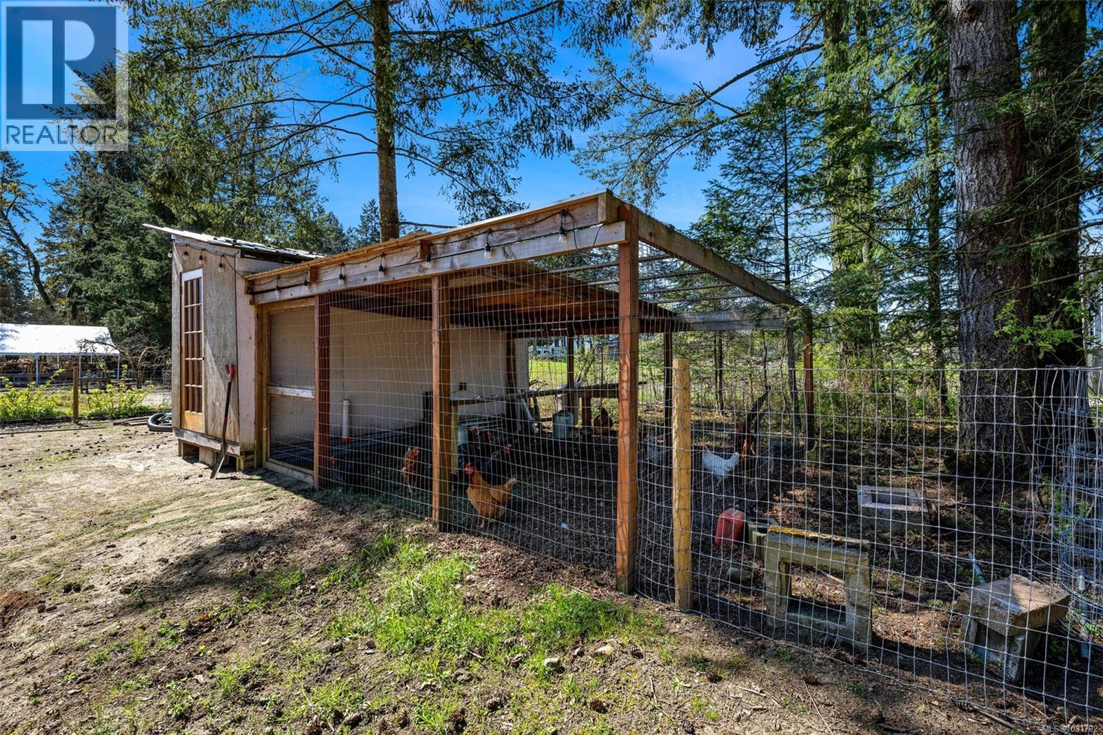 2255 Phipps Rd - 35