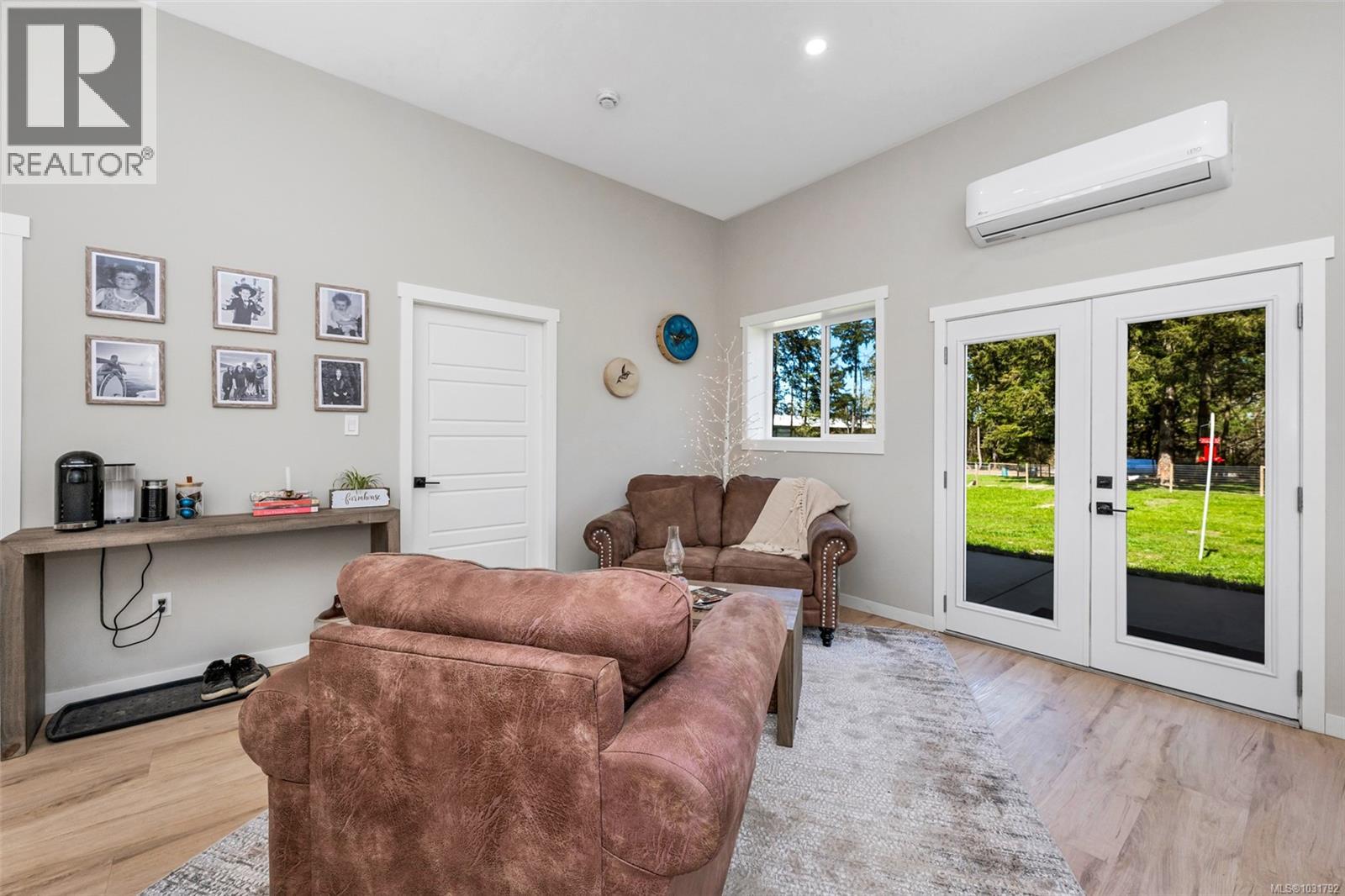 2255 Phipps Rd - 19