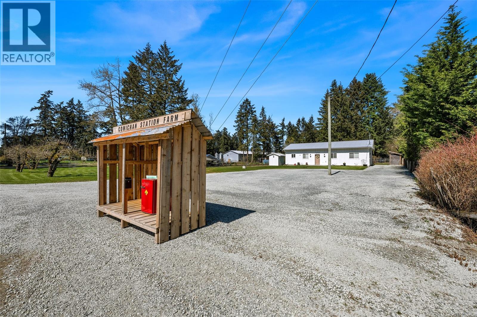 2255 Phipps Rd - 49