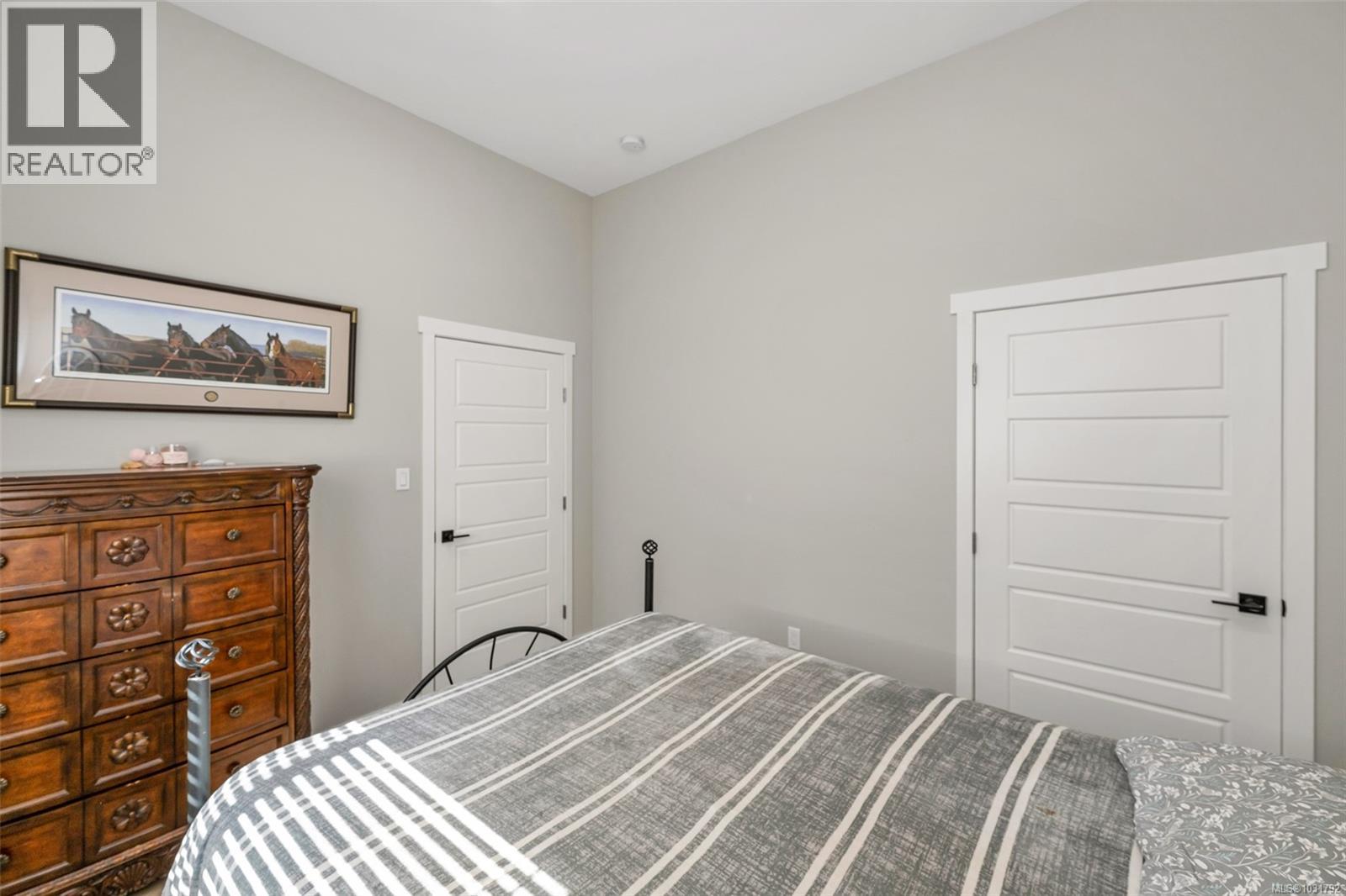 2255 Phipps Rd - 28
