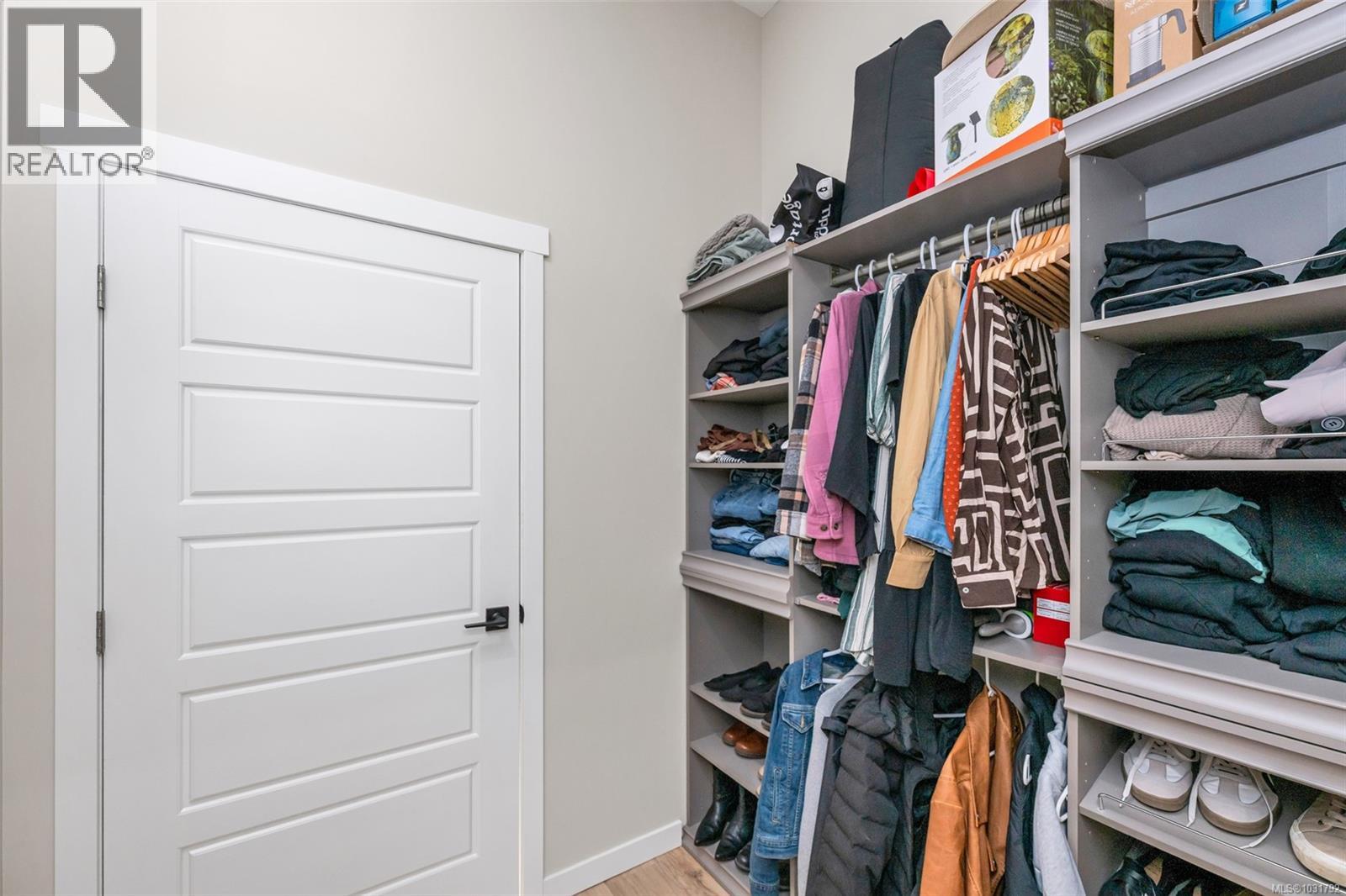2255 Phipps Rd - 25