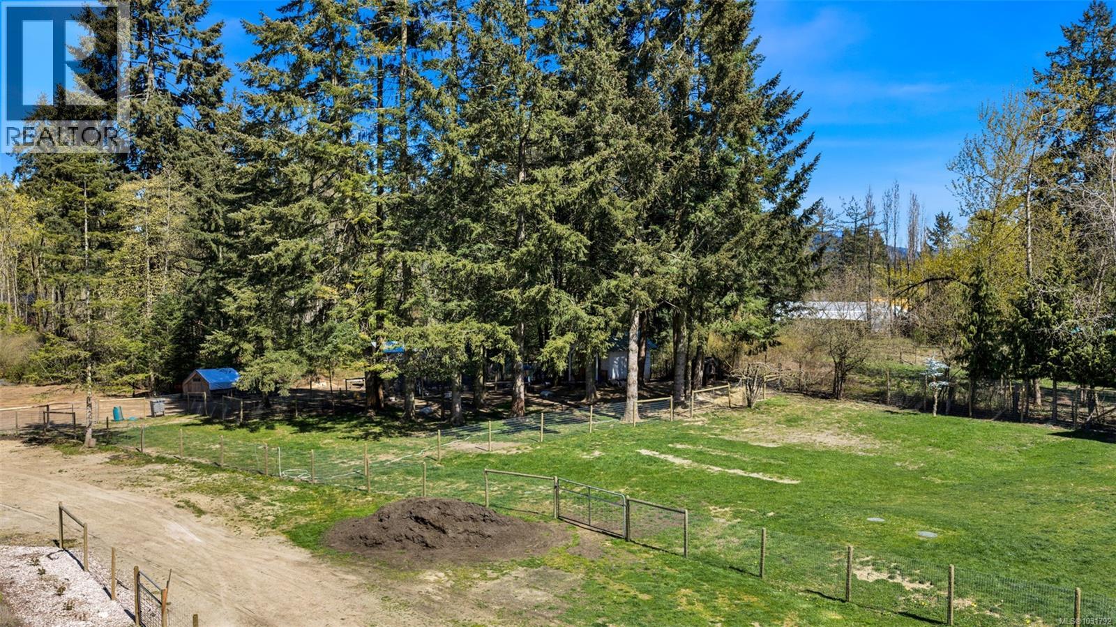 2255 Phipps Rd - 48
