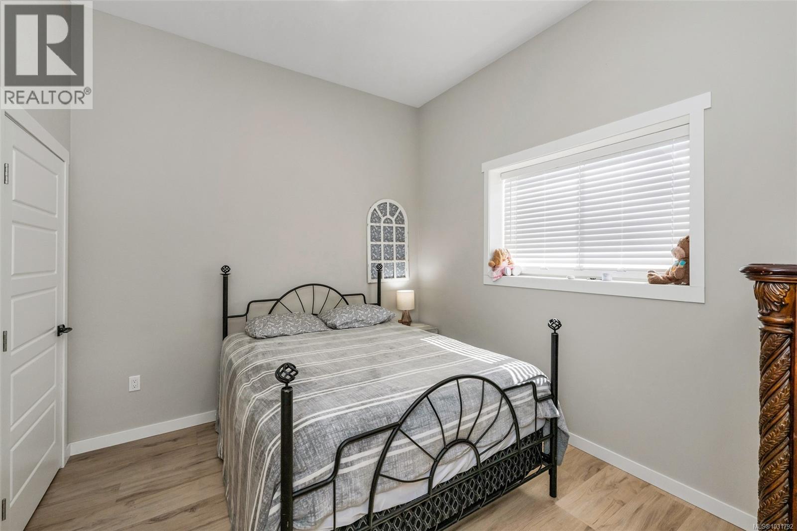 2255 Phipps Rd - 27