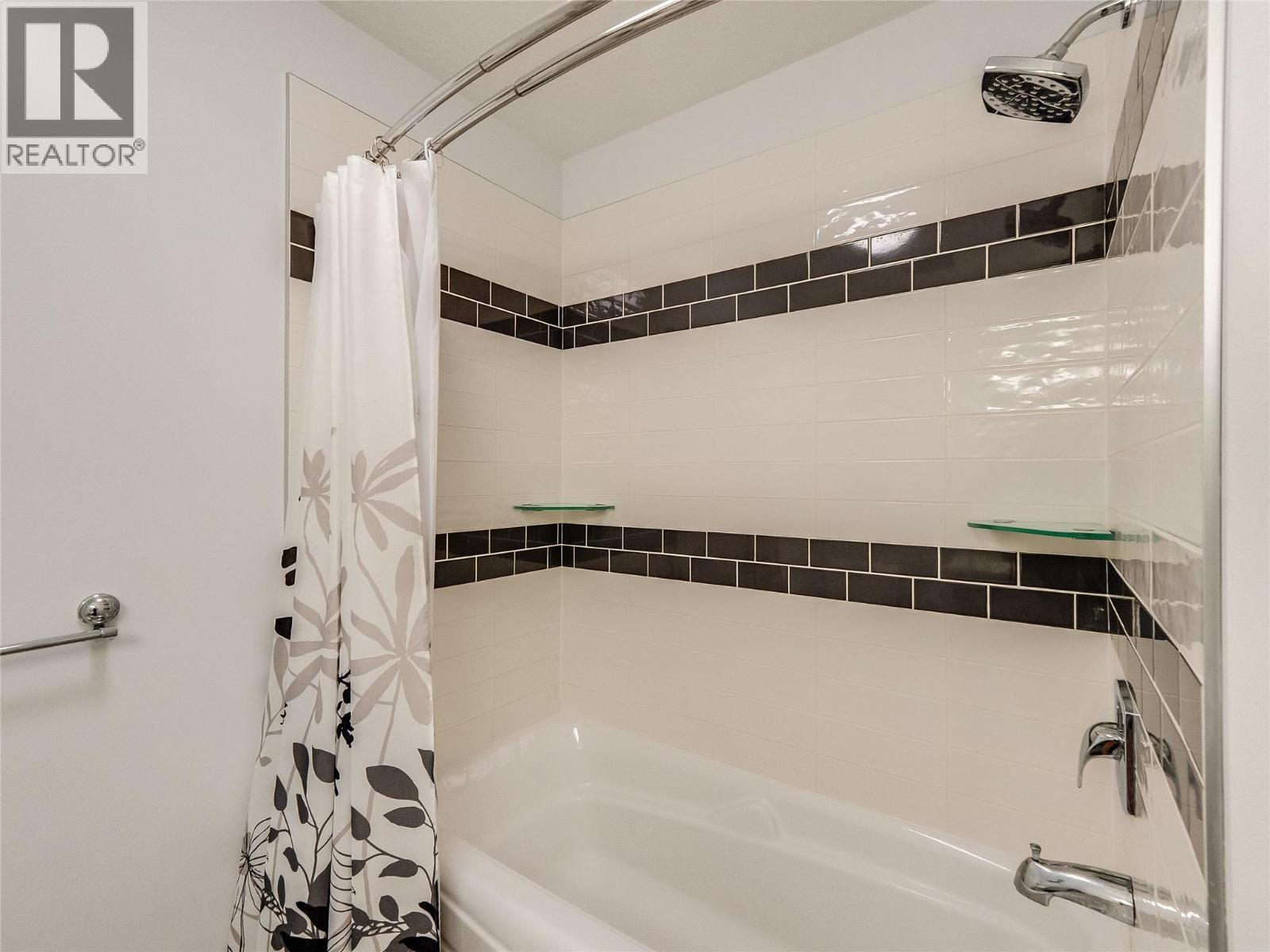 113 CEDAR AVENUE - 16