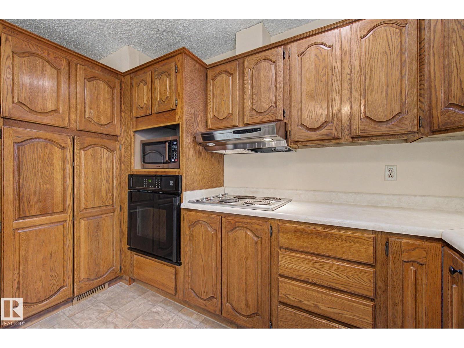 6223 139 AV NW, Edmonton