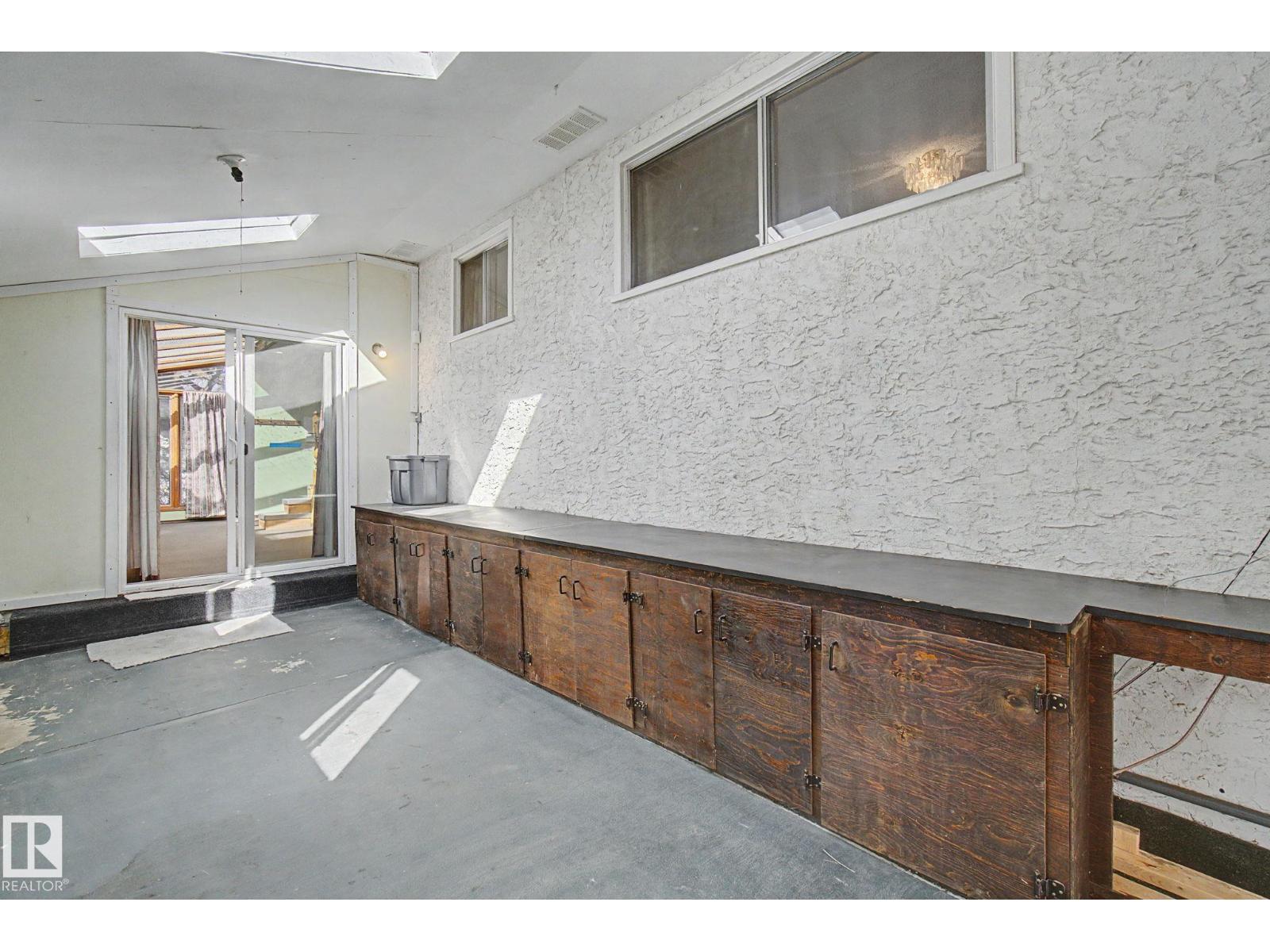 6223 139 AV NW, Edmonton