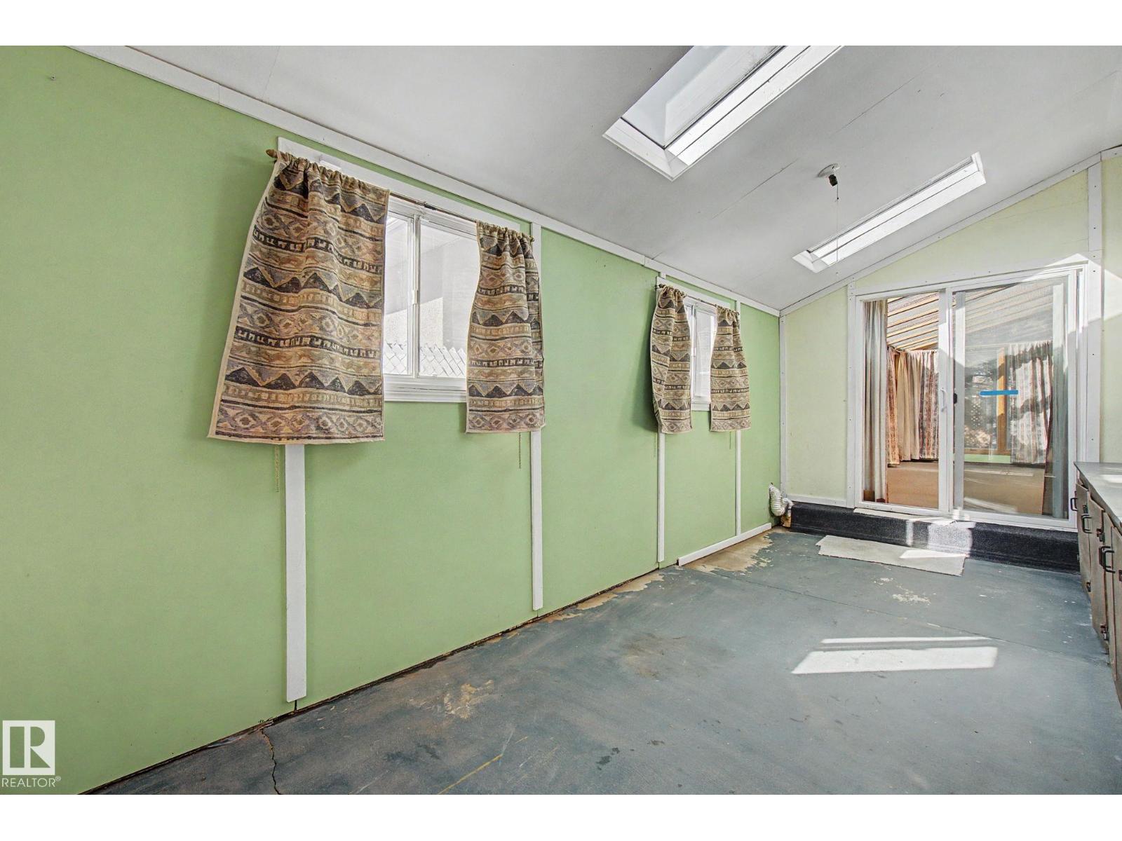 6223 139 AV NW, Edmonton