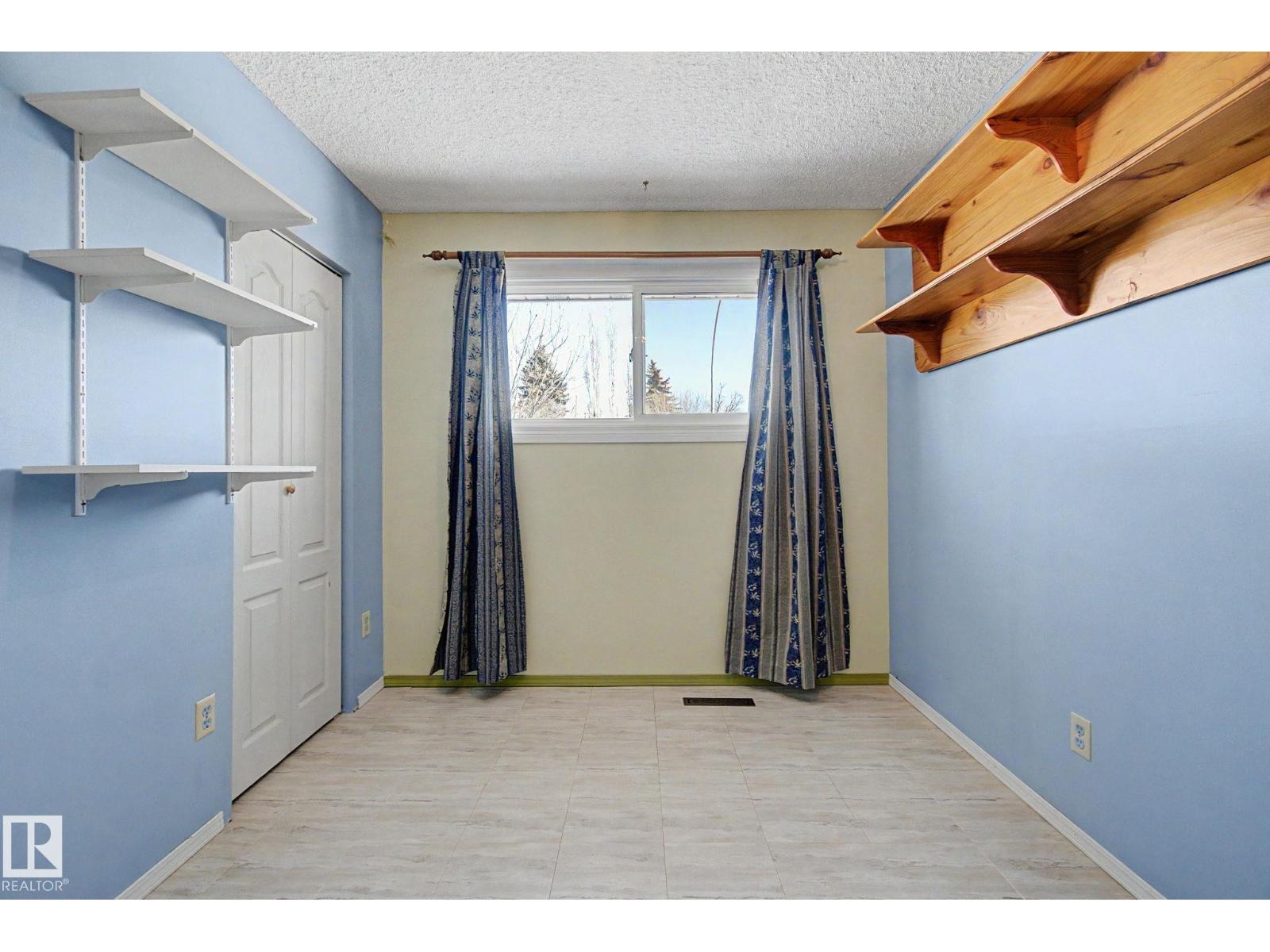 6223 139 AV NW, Edmonton