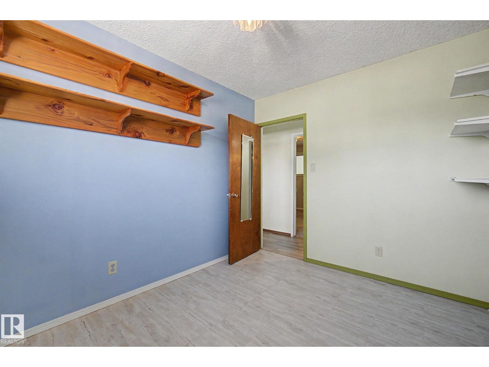 6223 139 AV NW, Edmonton