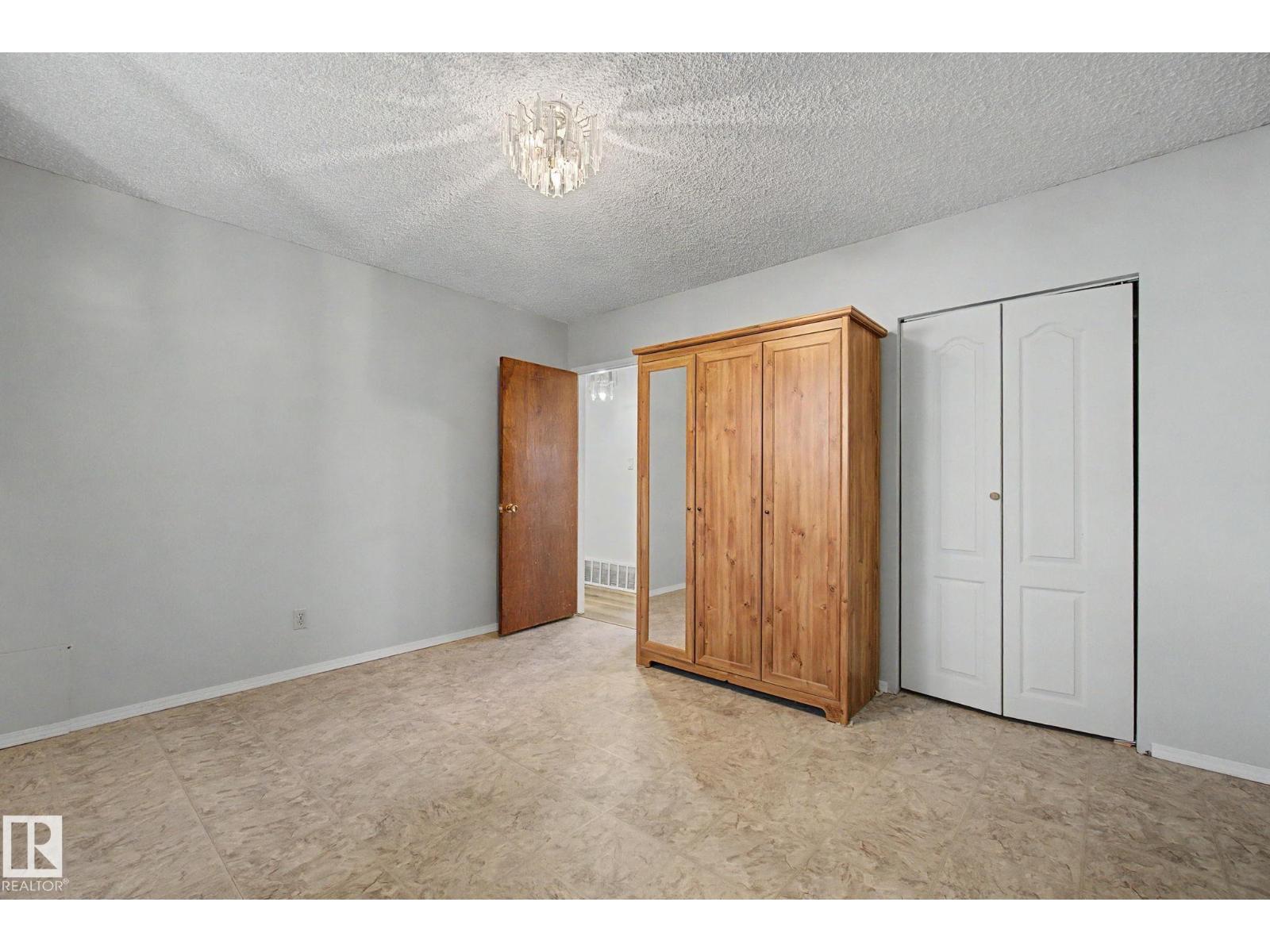 6223 139 AV NW, Edmonton