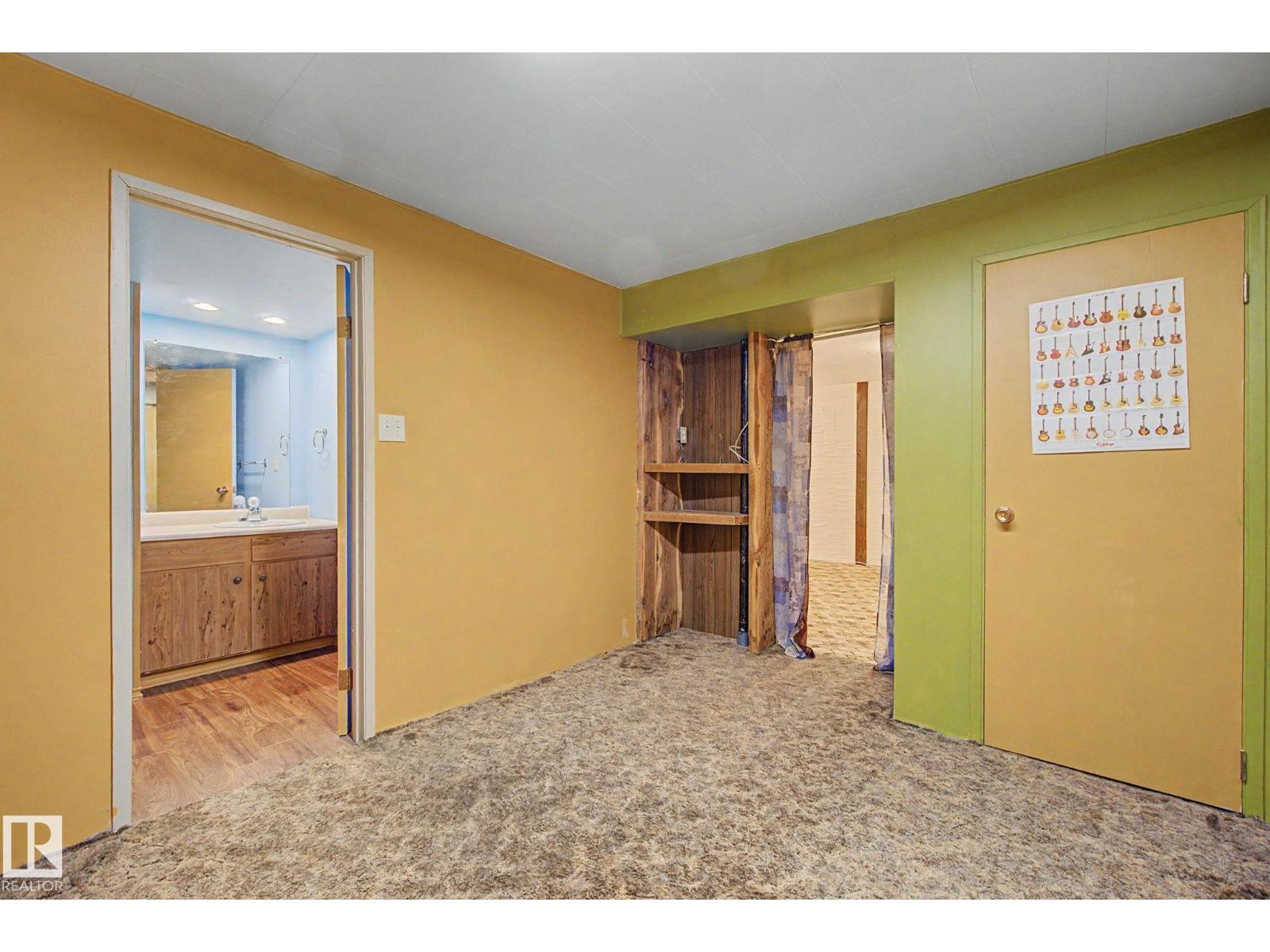 6223 139 AV NW, Edmonton