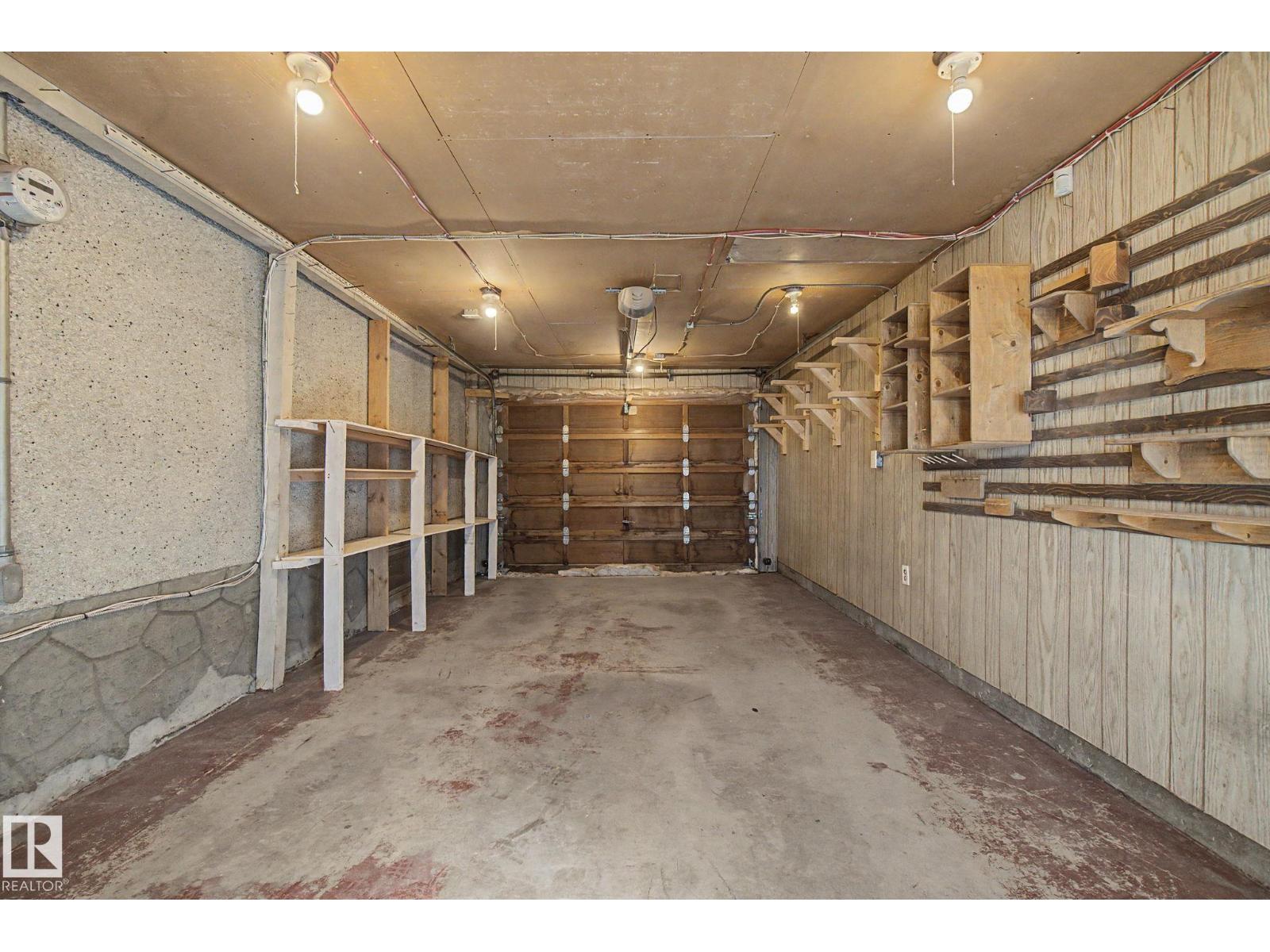 6223 139 AV NW, Edmonton