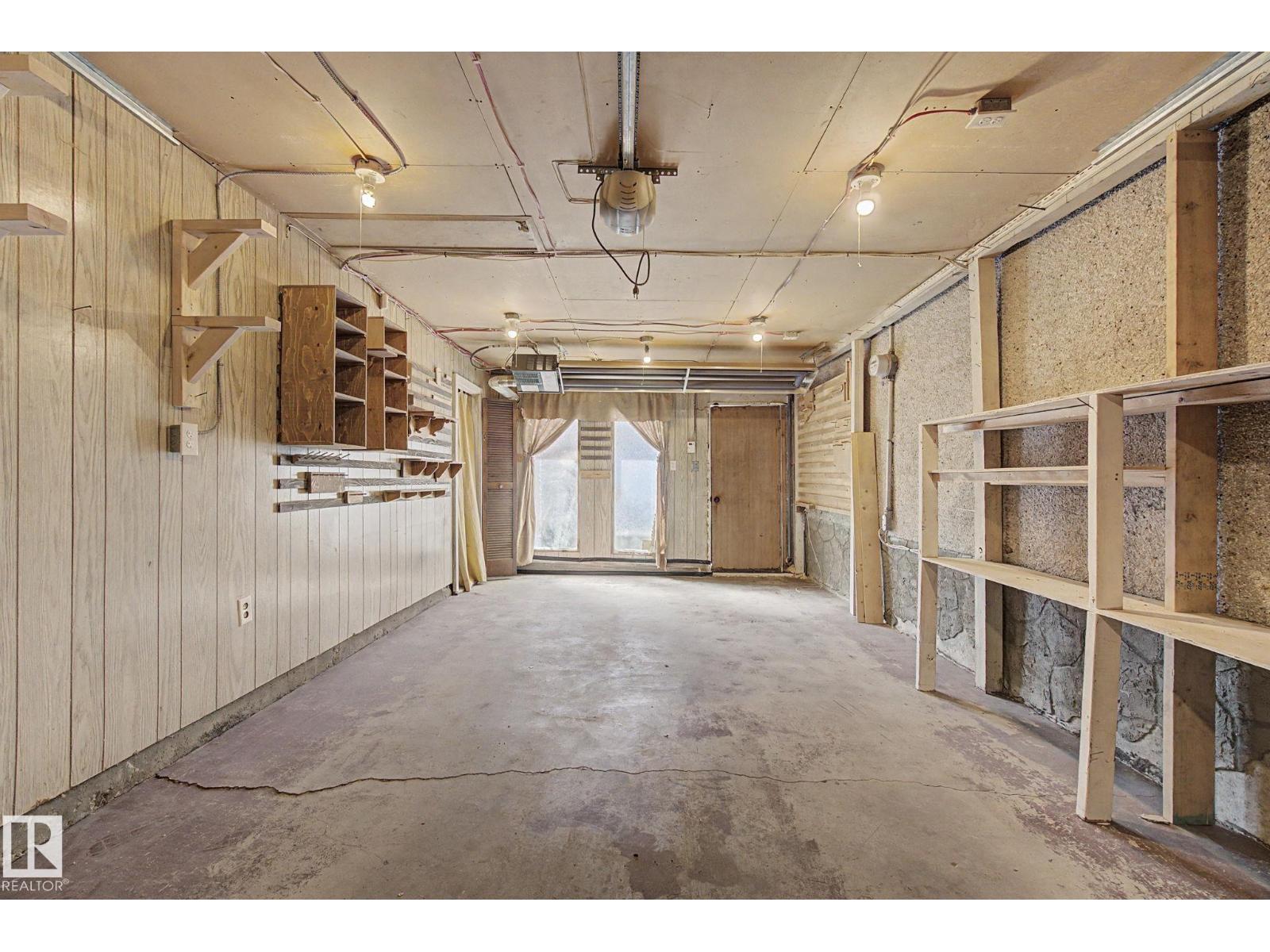 6223 139 AV NW, Edmonton