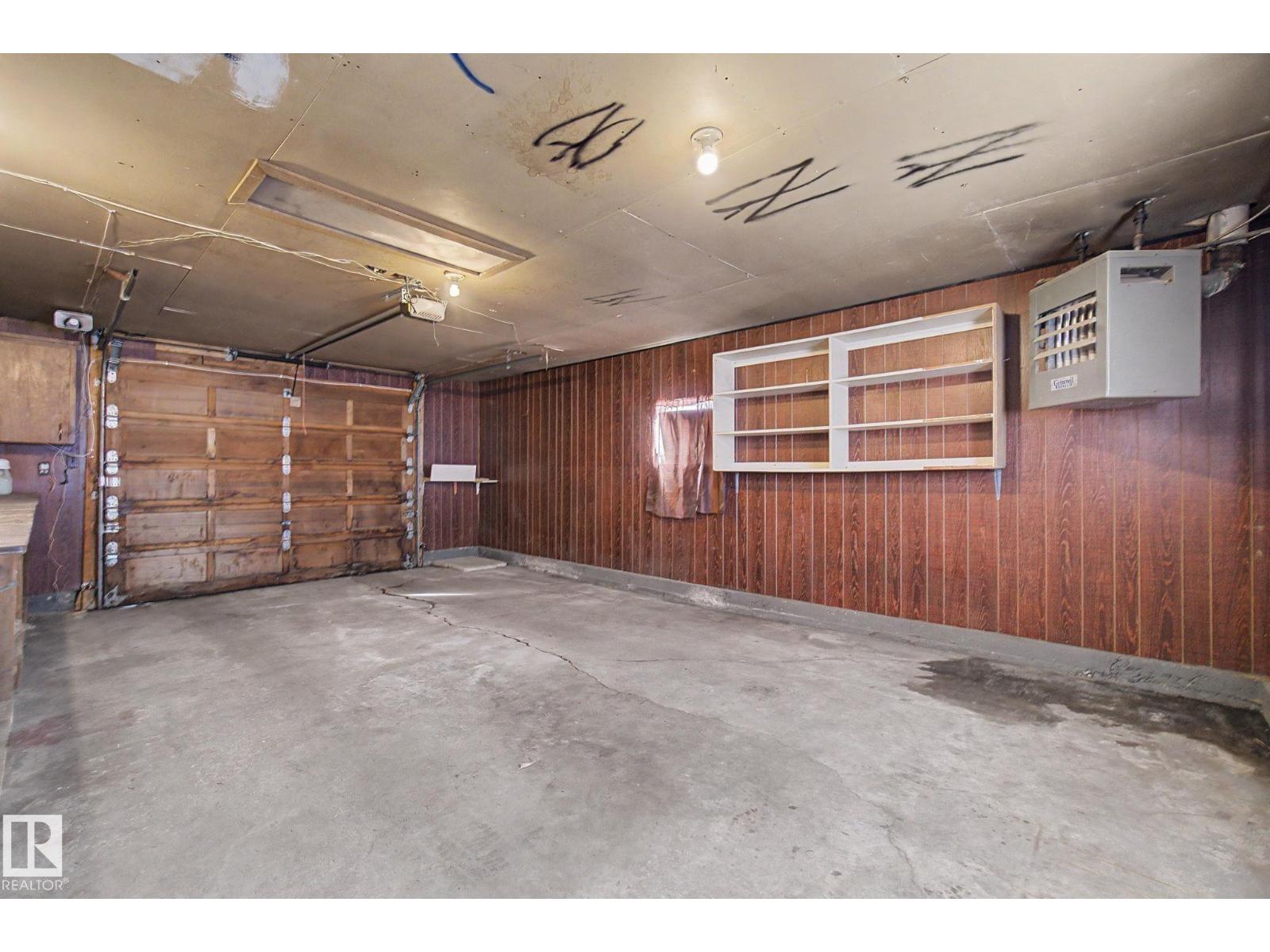 6223 139 AV NW, Edmonton