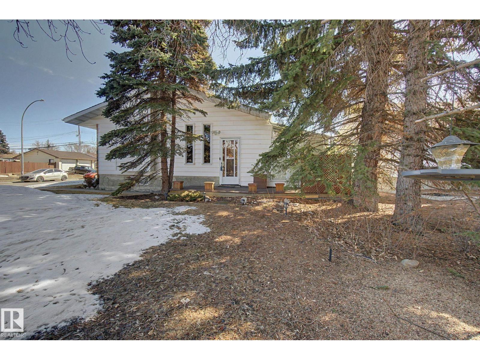 6223 139 AV NW, Edmonton