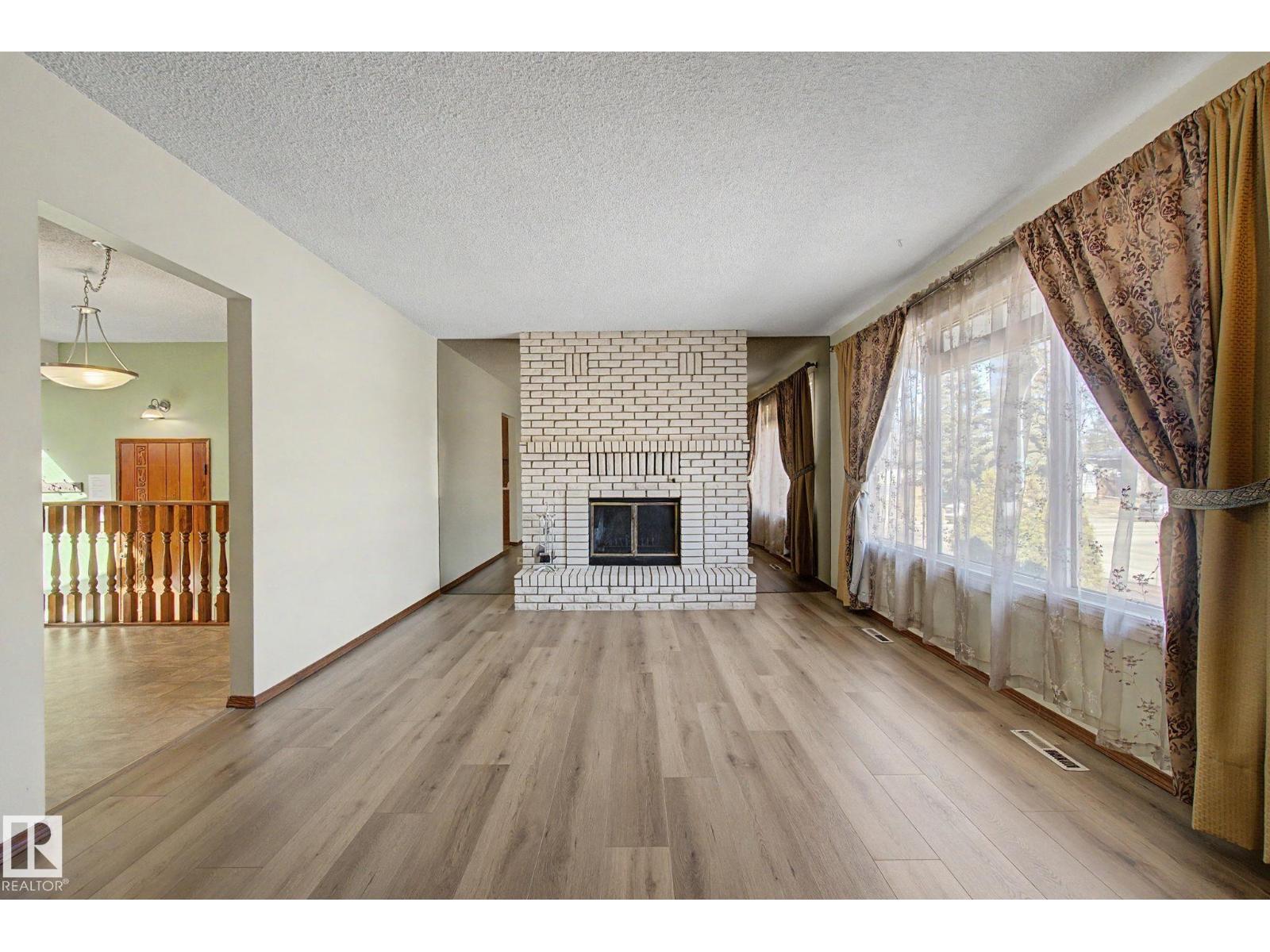 6223 139 AV NW, Edmonton