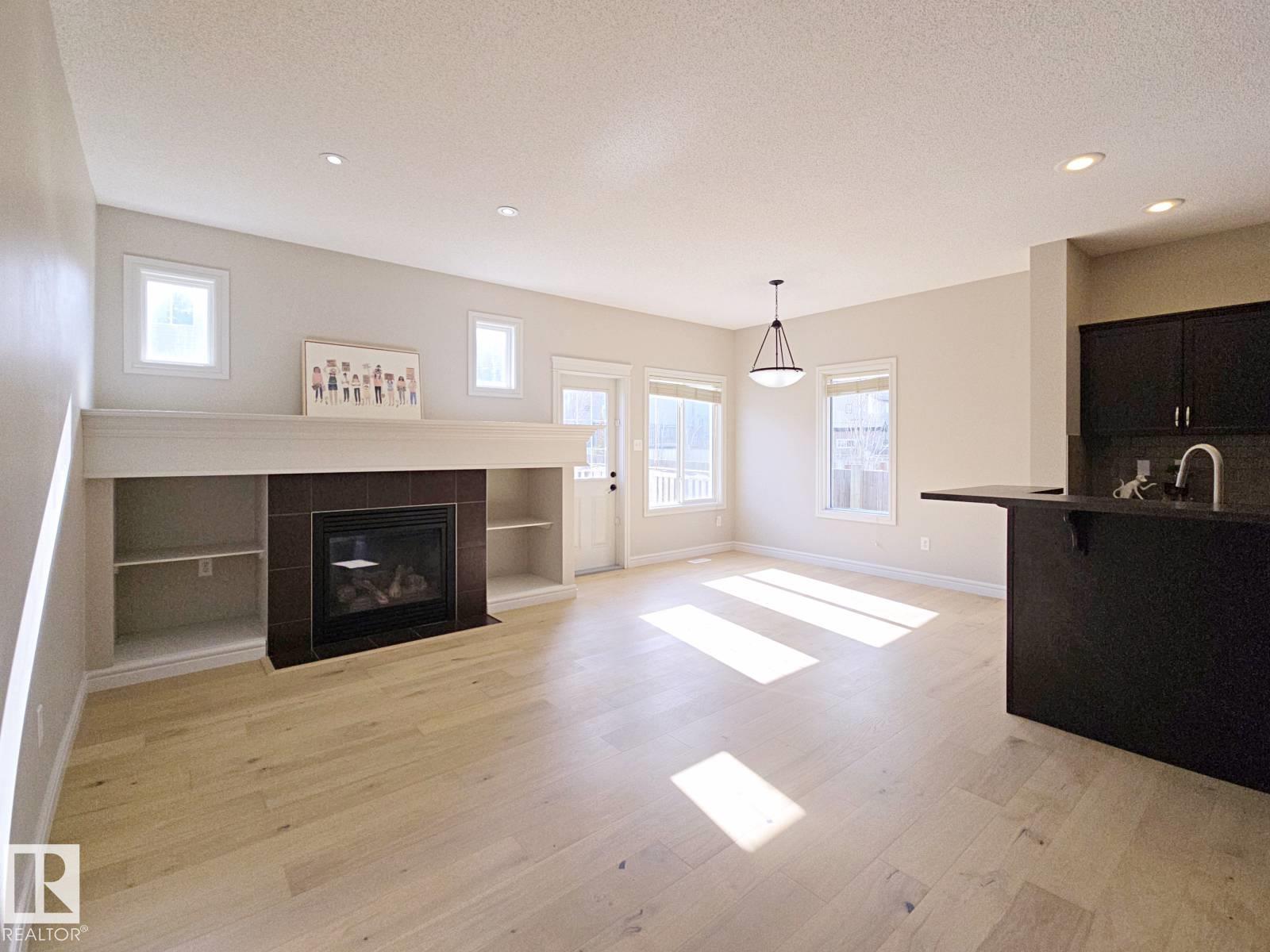 11525 18A AV SW, Edmonton