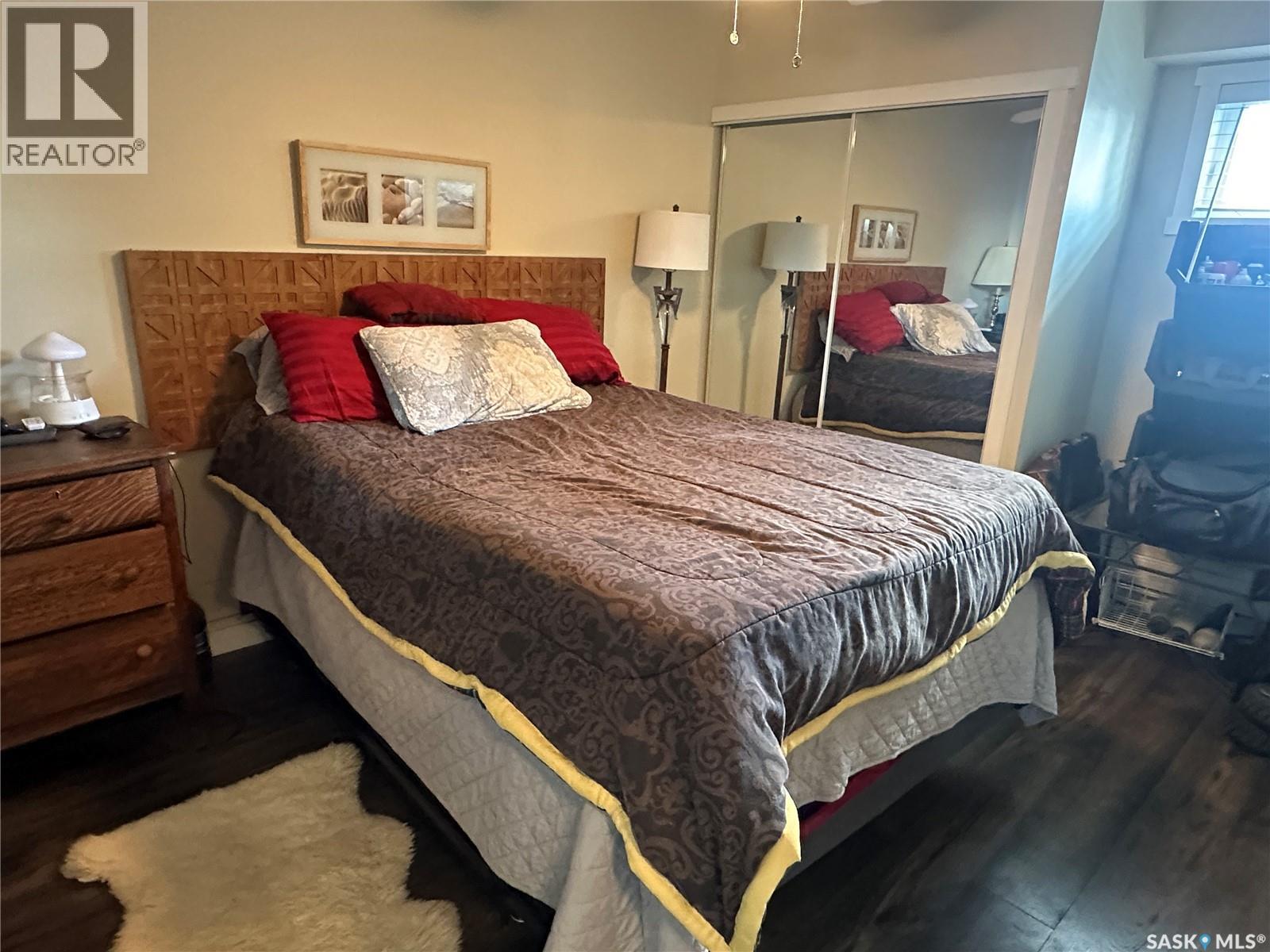 #32 1250 AARO AVENUE - 12