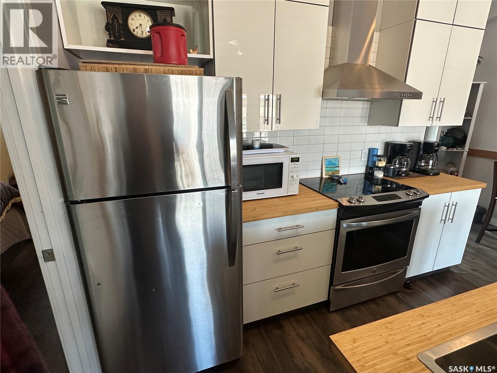 #32 1250 AARO AVENUE - 7